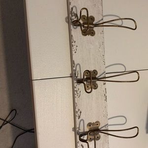 Distressed wall decor